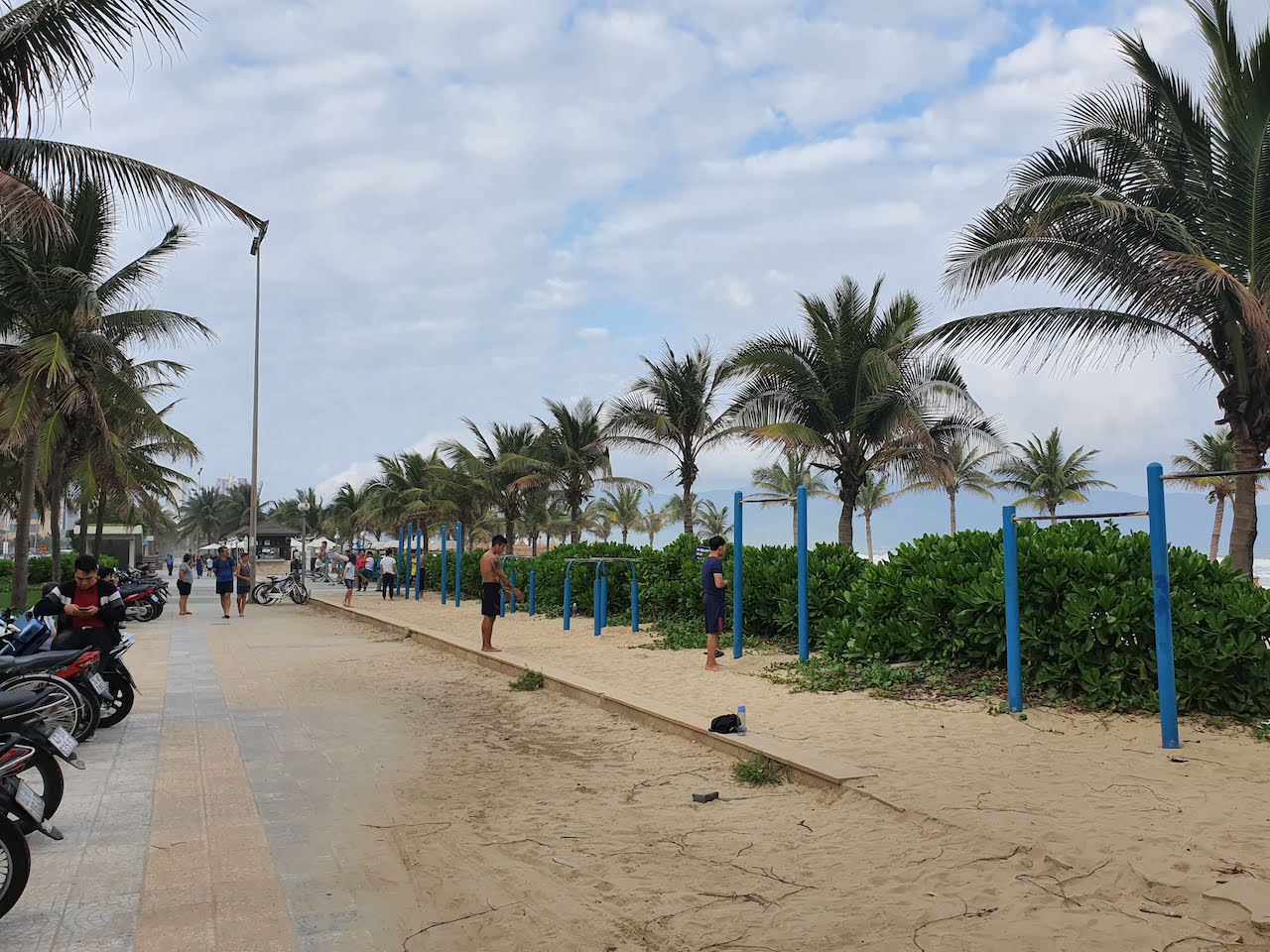 beach workout da nang