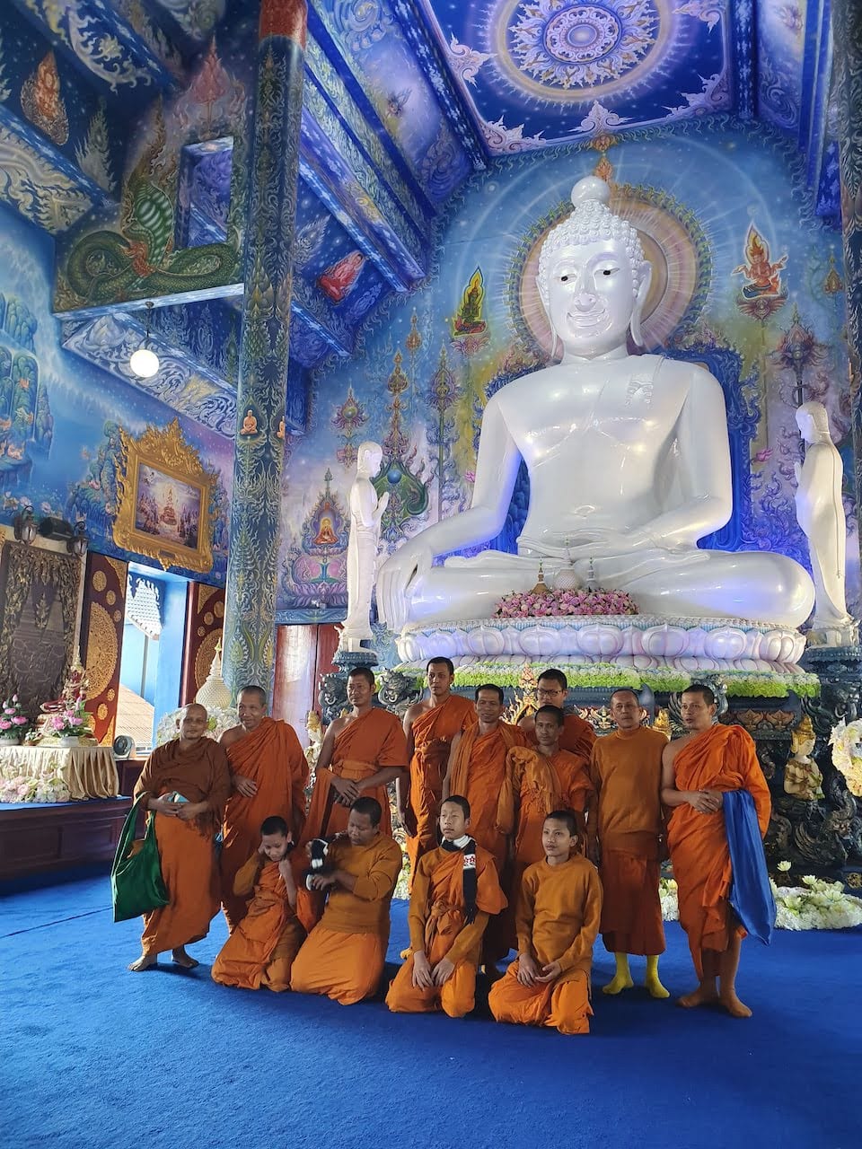 chiang rai blue temple 1