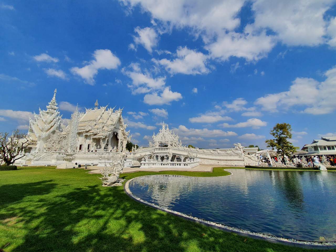 chiang rai white temple