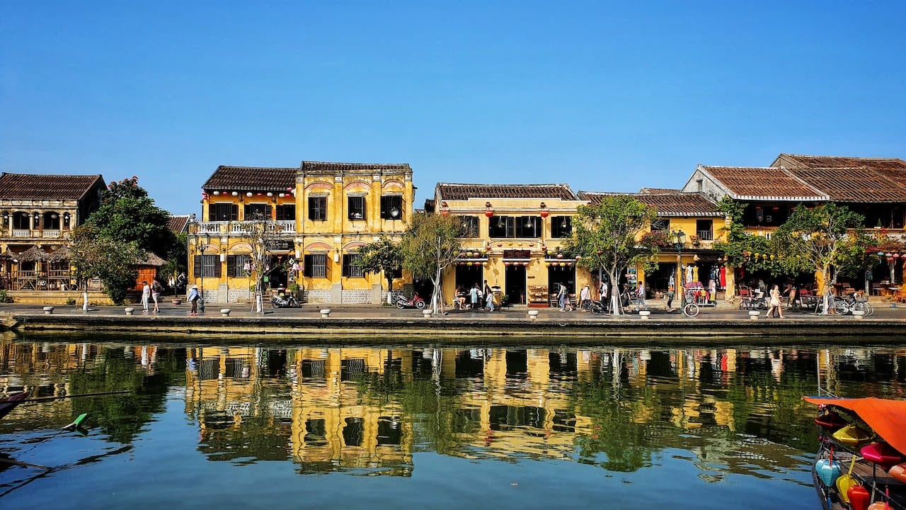 visiting hoi an houses