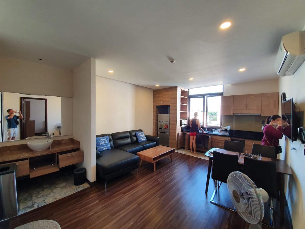 May 2020 - Travel & Income Report : Back in Da Nang 4 apartment hunting danang 1
