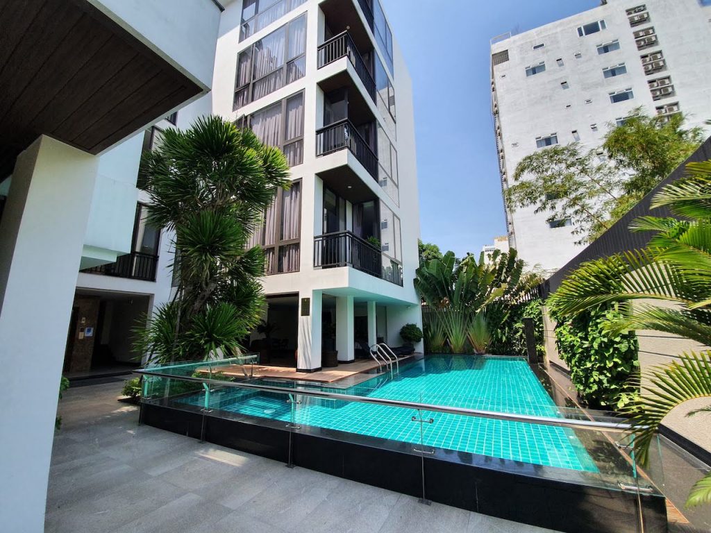 May 2020 - Travel & Income Report : Back in Da Nang 8 apartment hunting danang 6