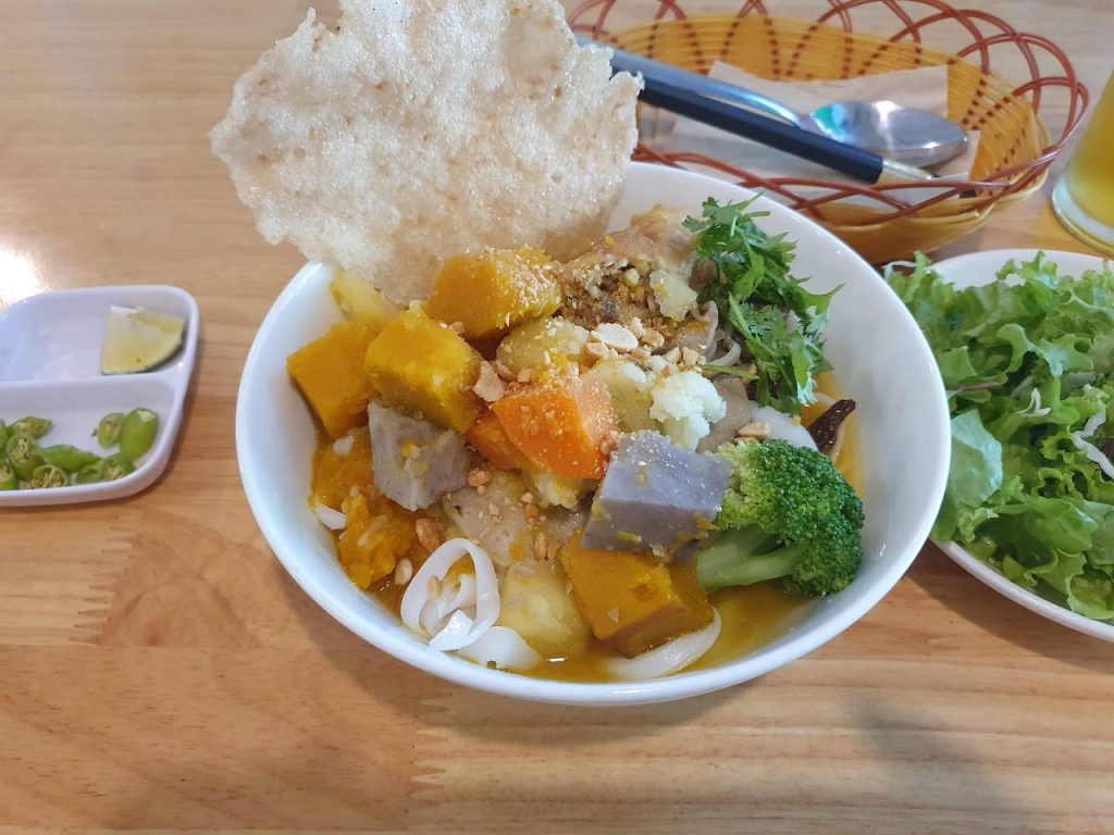January 2020 - Travel & Income Report: Life in Da Nang 10 da nang vegan food 3